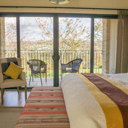 Vineyard Barn Room Woodchester Экстерьер фото