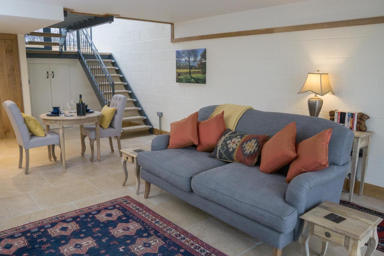 Vineyard Barn Room Woodchester Экстерьер фото